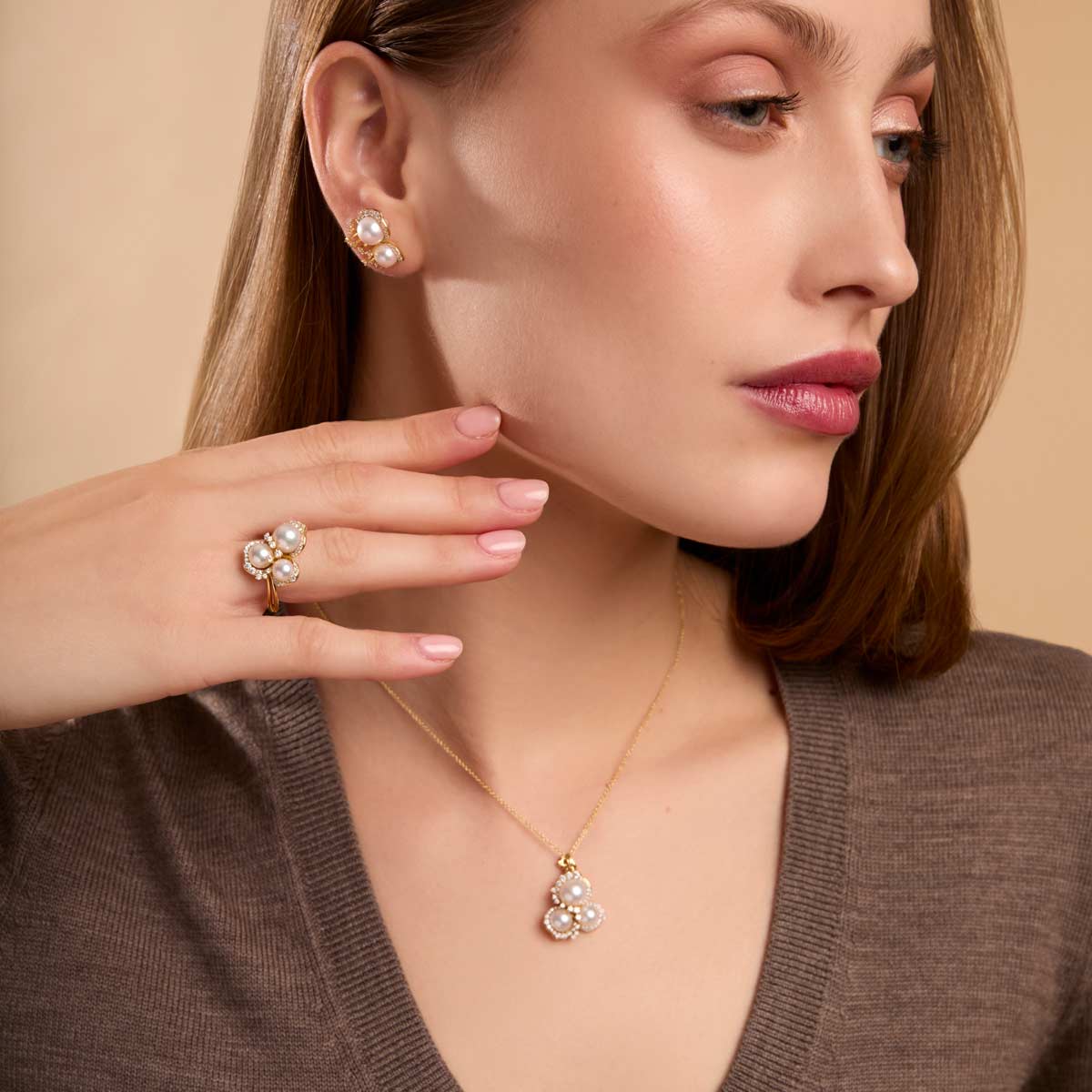 Petal 18K Gold Triple Akoya Pearl and Diamond Flourish Pendant