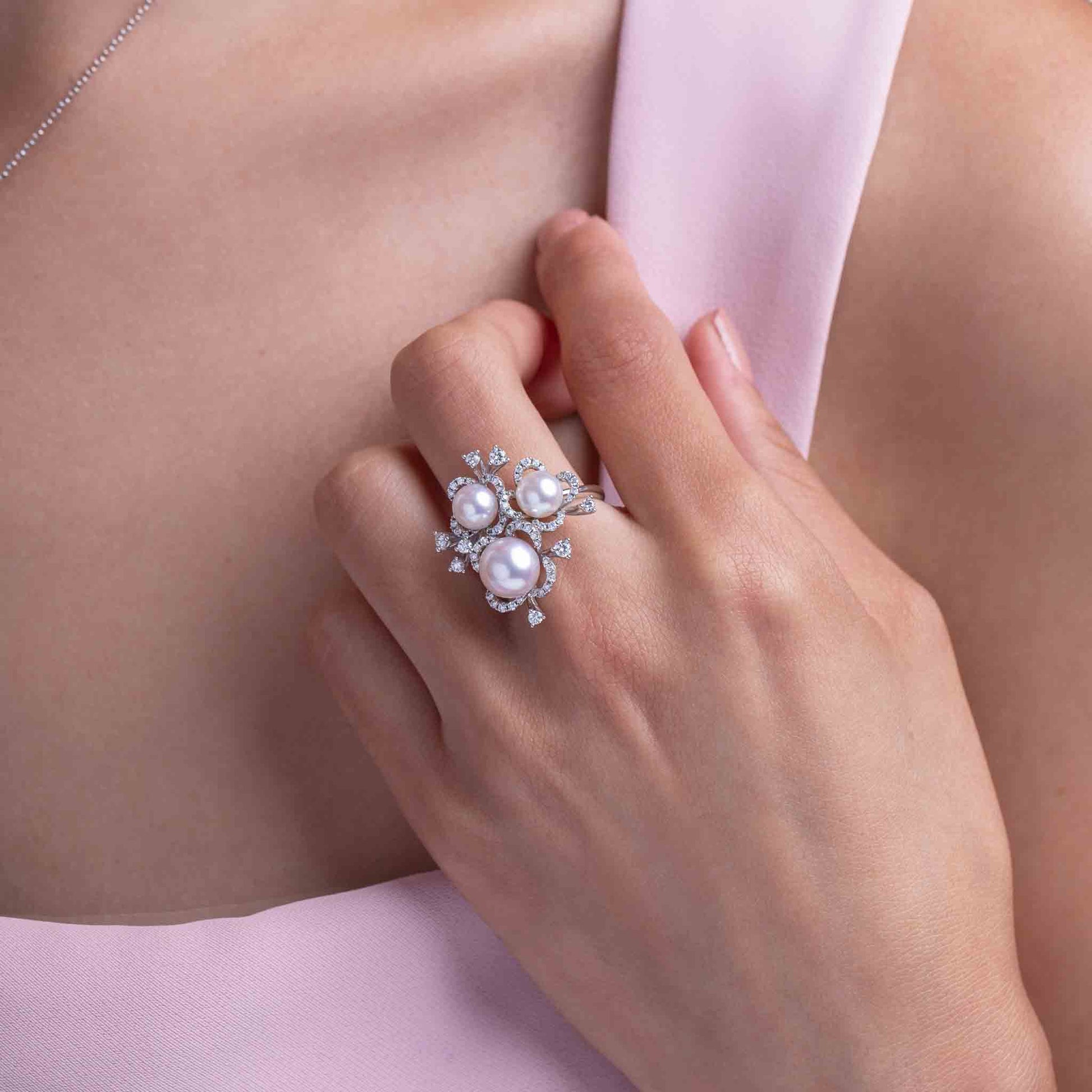 White Gold / White Japanese Akoya