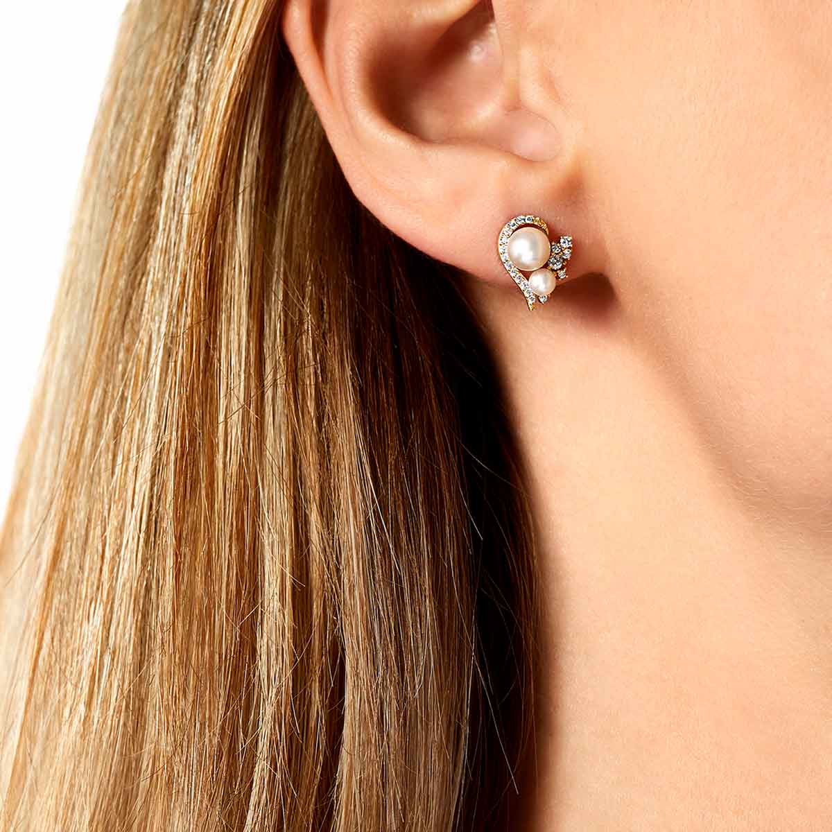 Yellow Gold / White Freshwater