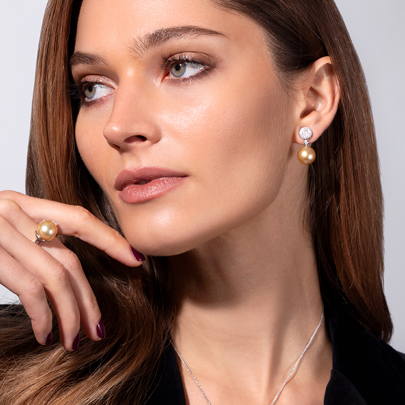 White Gold / Golden Indonesian South Sea