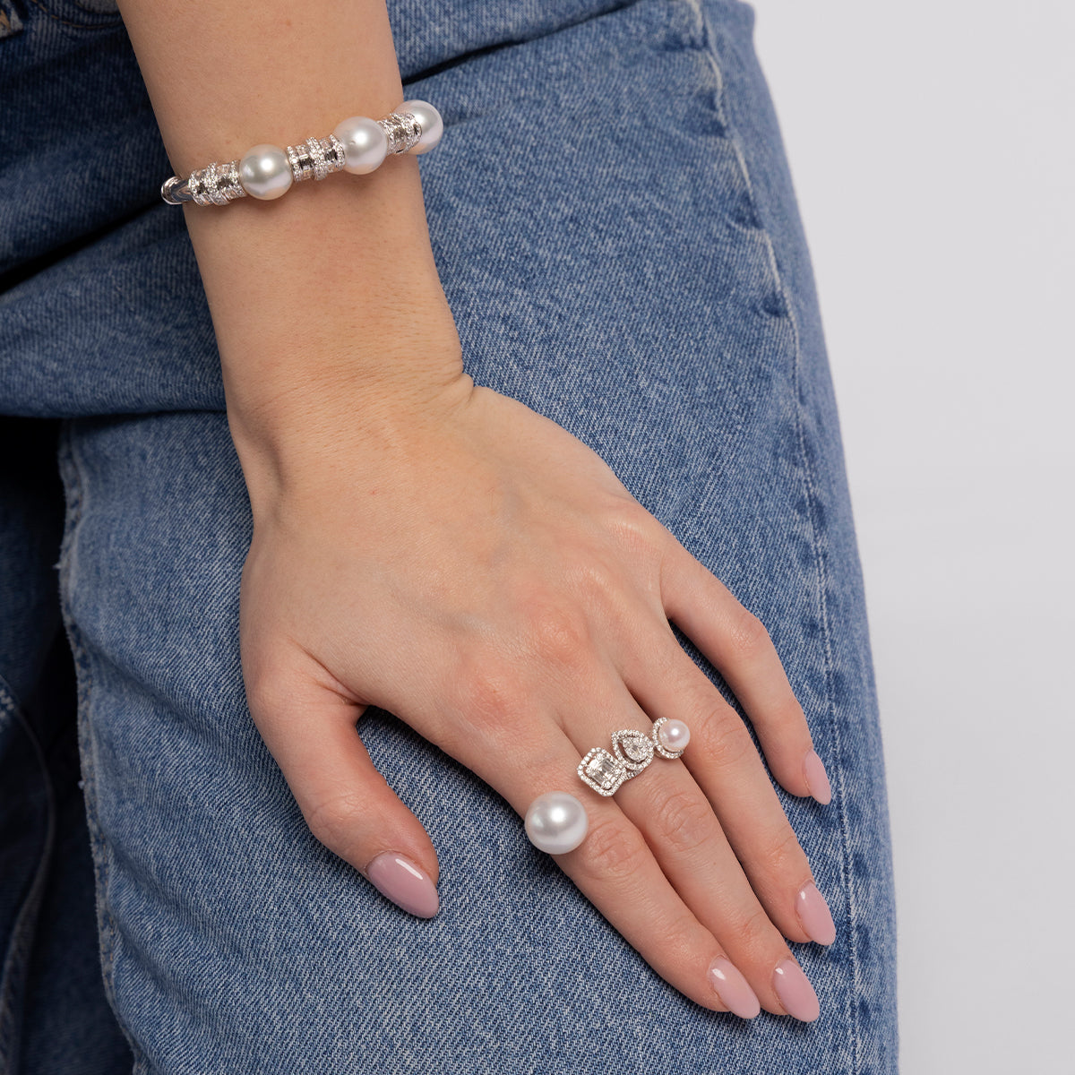 Zyyp South Sea Pearl and Diamond Zip Necklace | Yoko London