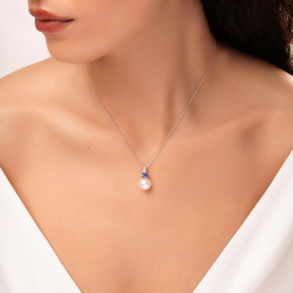 Ophelia Pearl and Sapphire Motif Diamond Pendant | Yoko London