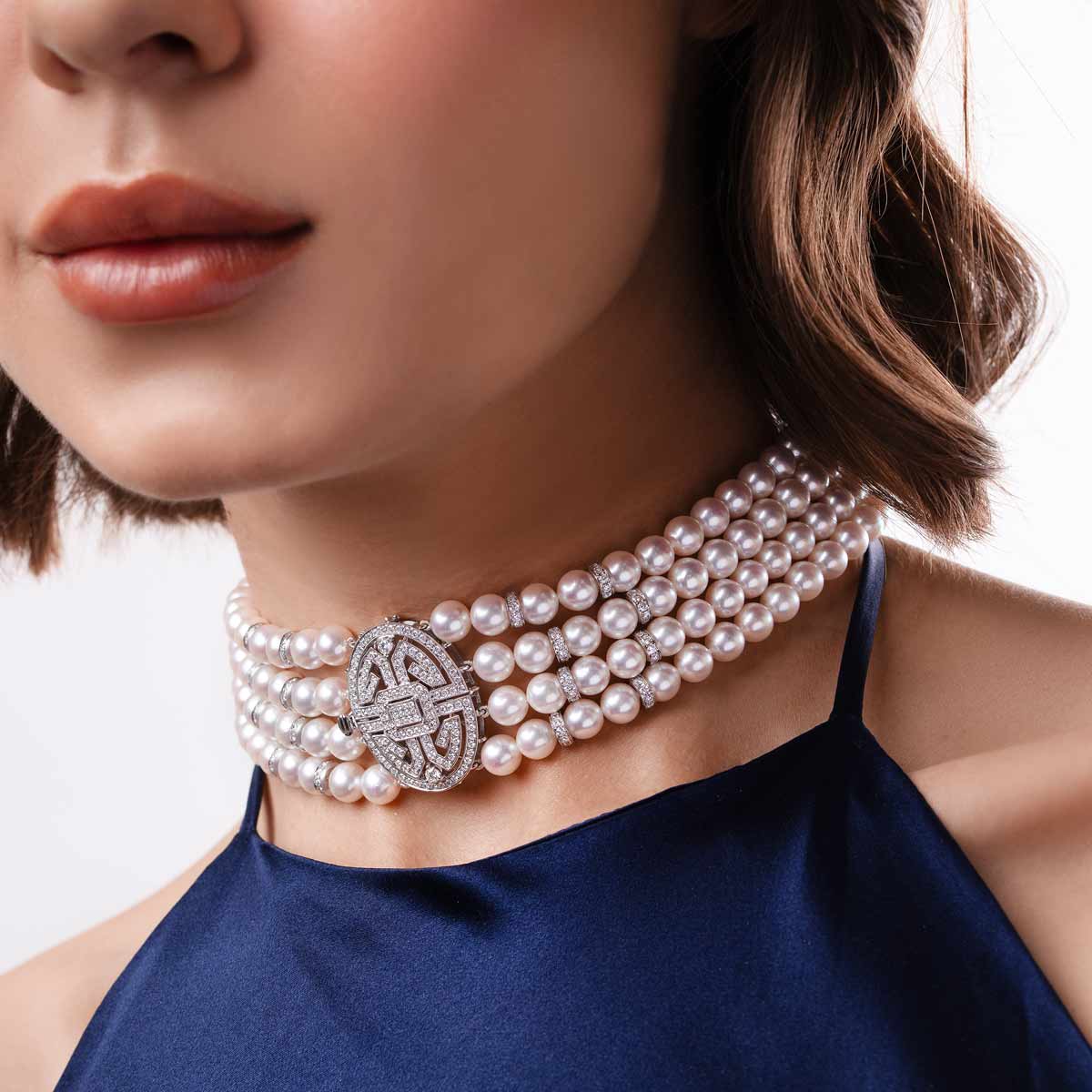 Classic 18K White Gold Akoya Pearl Choker