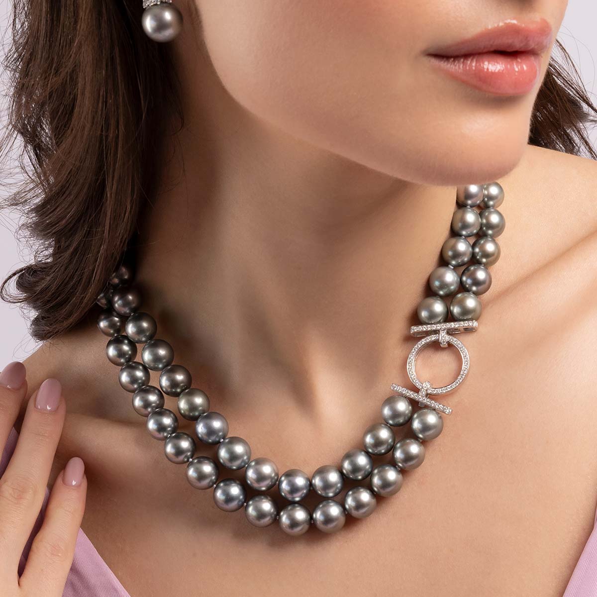 White Gold/ Grey Tahitian
