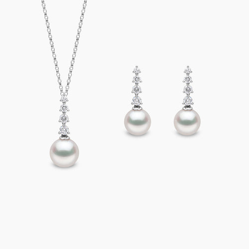 Classic 18K Gold Akoya Pearl and Diamond Earring and Pendant set