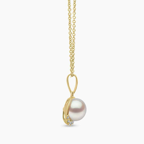 Yellow Gold / White Freshwater