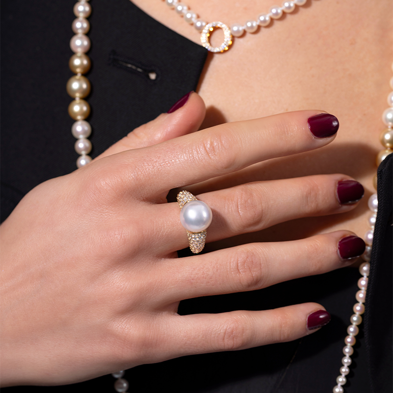 Yellow Gold / White Australian South Sea